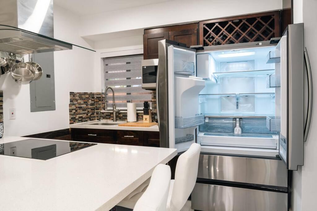 הוילה מיאמי Luxury Retreat 3B ,2Ba Pool , Coral Gables Center מראה חיצוני תמונה