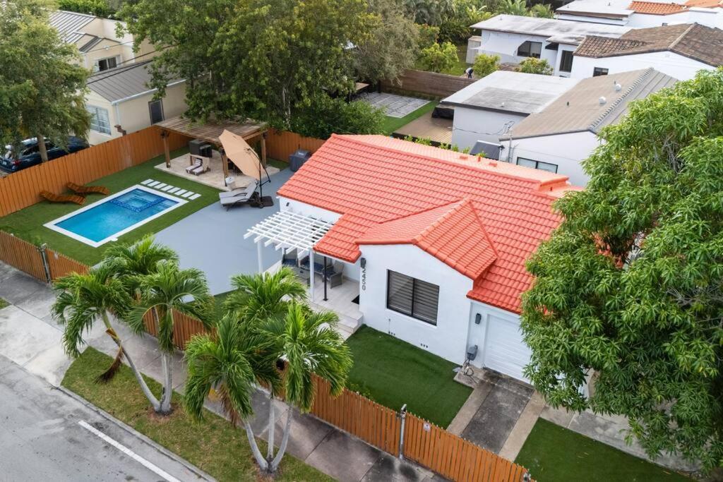 הוילה מיאמי Luxury Retreat 3B ,2Ba Pool , Coral Gables Center מראה חיצוני תמונה