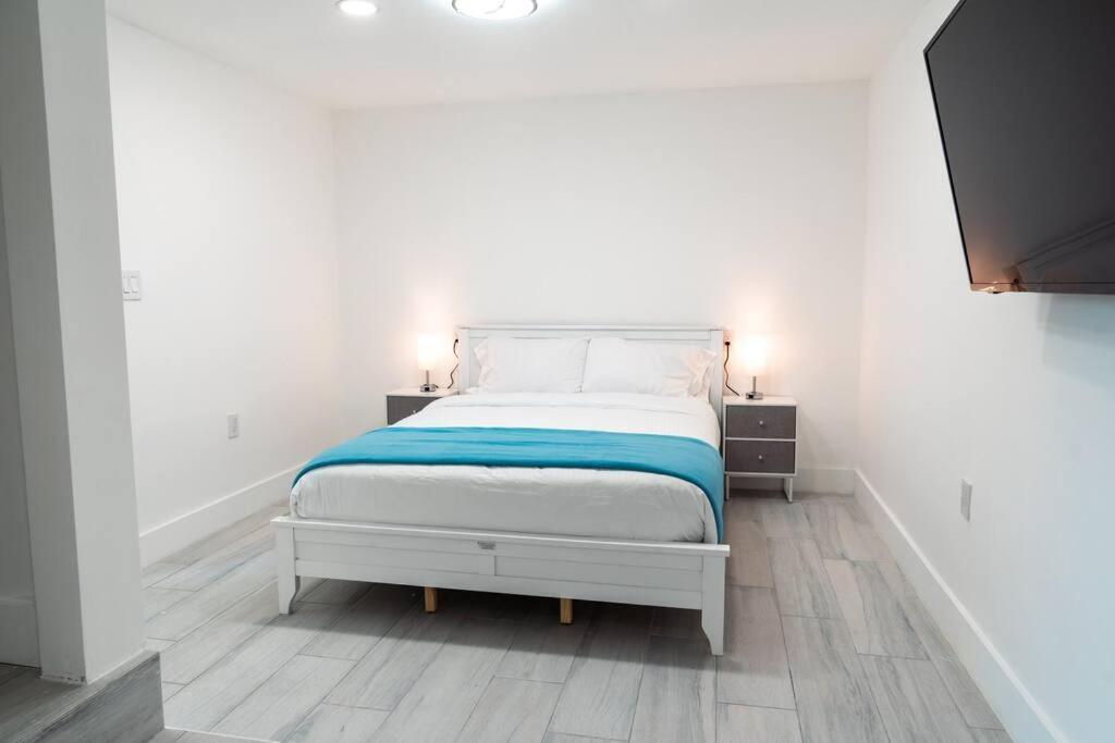 הוילה מיאמי Luxury Retreat 3B ,2Ba Pool , Coral Gables Center מראה חיצוני תמונה