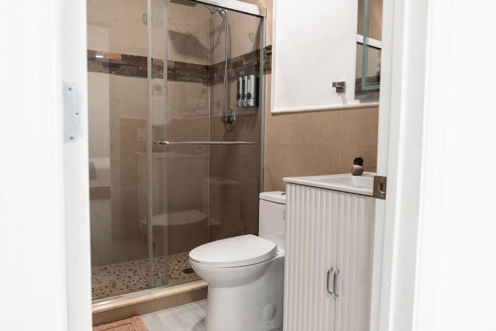 הוילה מיאמי Luxury Retreat 3B ,2Ba Pool , Coral Gables Center מראה חיצוני תמונה