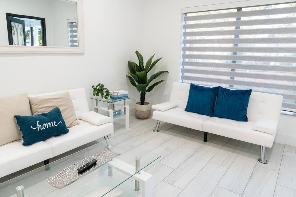 הוילה מיאמי Luxury Retreat 3B ,2Ba Pool , Coral Gables Center מראה חיצוני תמונה